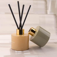 Bouteille diffuseur de parfum carrée en verre, disponible en 200 ml, 50 ml, 100 ml, 150 ml, avec bouchon à vis, pour la maison, la cuisine et la salle de bain