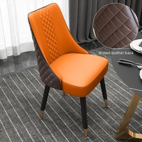 Chaise de salle à manger moderne minimaliste de luxe léger avec revêtement en cuir, pieds en acier inoxydable, design ergonomique pour la maison et l'hôtellerie