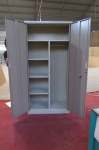 Armoire moderne en acier à 2 portes battantes pour chambre à coucher, casier de rangement double en métal pour vêtements, pliable, pour entrepôt commercial et atelier - Product Image 3