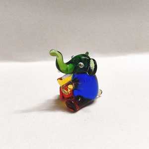 Figura de Elefante de Vidrio Soplado a Mano, Adorno Artesanal Colorido, Escultura Artística, Objeto Coleccionable Hecho a Mano, Decoración de Pascua, Rajasthan - Product Image 6