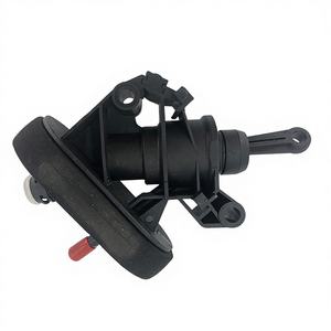 Cylindre maître d'embrayage FIESTA 09, état neuf, pour réparation, numéros de pièces 1514344 D65141990A 1766725 8V517519AD - Product Image 2