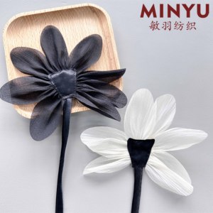 <span class=keywords><strong>2025</strong></span> Phong Cách Mới Màu Đen Polyester Thêu Quần Áo Các Bản Vá Lỗi Không Thường Xuyên Lá Sen Pin-On Các Bản Vá Lỗi Cho Phụ Nữ Của Dresses Tim Hat - Product Image 3