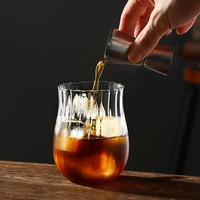 Vaso de Vidrio para Bebidas Frías, Hecho a Mano, de Borosilicato Resistente al Calor, Diseño Irregular y Moderno con Rayas
