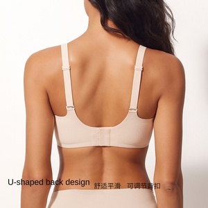Sujetador sin aros transpirable de talla grande para mujer, colección de exportación transfronteriza, minimizador de gel con efecto push-up y soporte lateral. - Product Image 2