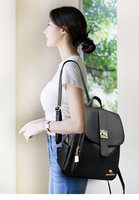 Sac à dos léger en cuir PU antivol pour femmes, sac de voyage imperméable avec fermeture éclair - élégant et pratique, portable pour l'été