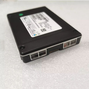 SSD d'entreprise PM9A3 7.68T MZQL215THBLA-00A07 – Disque SSD PM9A3 MZQL215THBLA-00A07 - Product Image 1