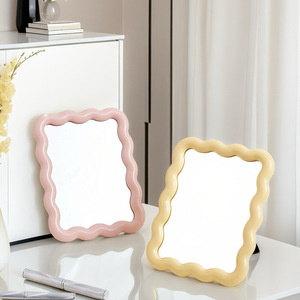 Specchio Ovale in Plastica Coreano all'Ingrosso, Specchio da Parete Quadrato Appendibile per Camera da Letto, Strumento di Bellezza, Specchio Pieghevole da Tavolo per Trucco Quotidiano - Product Image 1
