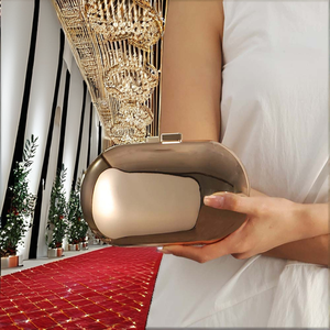 Fashion Gold Silver Iron Chains Magnetic Closure Lightweight <b>Clutch</b> Bag Bride Women Luxury Evening <b>Wedding</b> Party Purse - Product Image 2