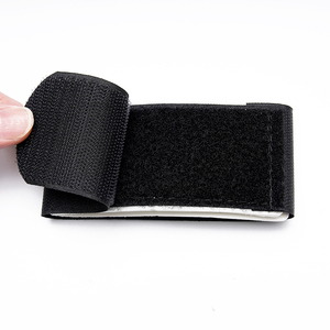 Bastón de esquí ajustable de alta calidad personalizado, portaesquís de mano para hombro, correas con asa de pestañas, cinta de gancho y bucle - Product Image 3