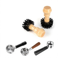 Brosse de nettoyage en plastique avec manche en bois massif pour portefiltre et panier à café, pour balayer les résidus de poudre de café