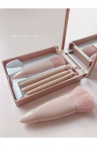 Pinceau de maquillage portable mini rétractable en nylon souple pour poudre libre et fond de teint, outil de beauté multifonctionnel pour usage domestique - Product Image 6