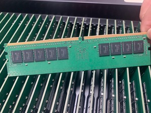เมมโมรี่สติ๊ก DDR4เซิร์ฟเวอร์ SK Hynix ของแท้2933 RDIMM 32G HMAA4GR7AJR8N-WM ใหม่ - Product Image 4