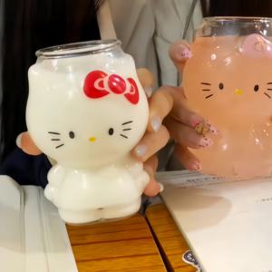 High Boro silicate Glass Transparente Glass chale Niedliche <span class=keywords><strong>Hello</strong></span> <span class=keywords><strong>Kitty</strong></span> Shape Glass chale für Juice Milk Coffee Ice Cream - Product Image 4