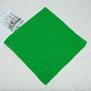 Alibaba Com <span class=keywords><strong>Woge</strong></span> Factory 54*54cm Elgent Schall dämpfer Headwrap Nackens tirnband Damen Herren Plain Solid Square Kopftuch Baumwolle Bandana - Product Image 3