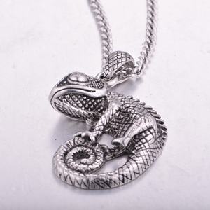 Collares de Camaleón con Diseño Único, Collares Largos Unisex con Forma de Lagarto, Joyería de Acero Inoxidable 316L para Hombre - Product Image 6