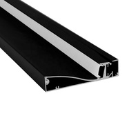 Plinthe personnalisée avec fente de lumière Invisible intégrée au canal LED