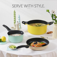 Ensemble de casseroles en aluminium antiadhésif à rayures verticales classiques avec couvercle en verre, poêles à frire, compatibles four, gaz et induction