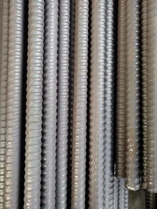 Barres d'armature <span class=keywords><strong>en</strong></span> acier déformées HRB335 du fournisseur chinois barre de <span class=keywords><strong>fer</strong></span> <span class=keywords><strong>en</strong></span> format de bobine coupe flexion services de soudage certifiés JIS/BIS/API - Product Image 3