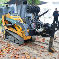 Mini chargeuse sur pneus Derette XC1100 avec accessoire de charrue vibrante Hydraulique à haut débit pour l'installation de tuyaux et de câbles