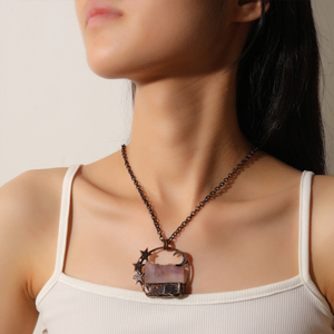 Kalung Liontin Batu Permata <span class=keywords><strong>Amethyst</strong></span> Perunggu Alami Star and Moon Hot <span class=keywords><strong>Sale</strong></span> untuk Wanita Unisex Pesta Grosir - Product Image 5