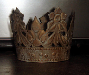 Metal Crown Home Decor for Decoration Use - Product Image 4