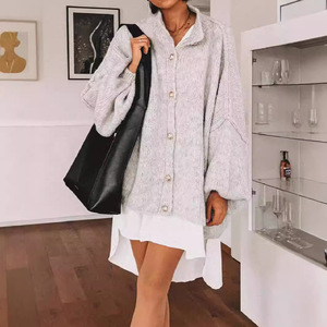 Classique 2025 mode européenne américaine couleur unie décontracté <span class=keywords><strong>Vintage</strong></span> à manches courtes Cardigan <span class=keywords><strong>pull</strong></span> en tricot - Product Image 1