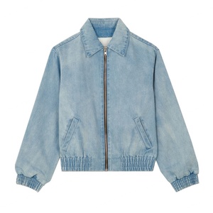 New Arrivals Wholesale Price Vintage Casual Comfortable Unisex Style Denim <b>Jacket</b> in a Light Blue Wash - Product Image 6