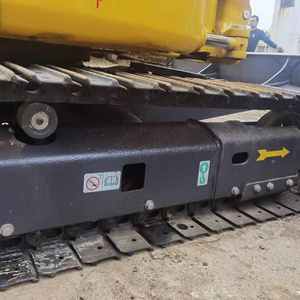 Kauçuk parça ile belediye bahçe kullanımı için stokta kullanılan kazıcı <span class=keywords><strong>PC35MR</strong></span>-<span class=keywords><strong>2</strong></span> <span class=keywords><strong>Komatsu</strong></span> ekskavatörler ikinci el paletli ekskavatör - Product Image 5