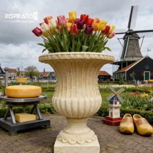 Vaso da Giardino <span class=keywords><strong>in</strong></span> <span class=keywords><strong>Cemento</strong></span> Prefabbricato Grande, Vaso Classico per Cortili di Templi, Scultura Artistica, Urna <span class=keywords><strong>in</strong></span> Finta Pietra Arenaria per Villa - Product Image 1