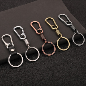 Heren Metalen Legering Auto Sleutelhanger Met Lente Sleutel Hanger Aanpasbaar Logo Creatieve Persoonlijkheid Custom Sleutelhanger Souvenir Cadeau - Product Image 1
