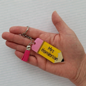 LLavero de lápiz acrílico con borla, regalo de graduación, 2022 - Product Image 3