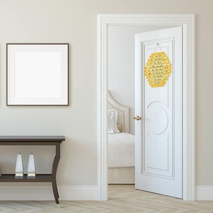 <span class=keywords><strong>ป้าย</strong></span><span class=keywords><strong>ไม้</strong></span>รูปผึ้งประดับผนังแบบเรียบง่ายของตกแต่งคริสต์มาสรูปกฎอ่อนน้อมถ่อมตนของขวัญทาสีสำหรับตกแต่งบ้านเดซี่ทานตะวัน - Product Image 3