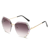 Lunettes de soleil vintage surdimensionnées sans monture pour femmes, protection UV400, design de luxe célèbre, lunettes de soleil carrées sexy avec diamants pour femme