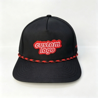 Casquette de baseball 5 panneaux avec empiècements, patch tissé, visière incurvée, décorations en corde, trous découpés au laser, casquette de golf et de sport