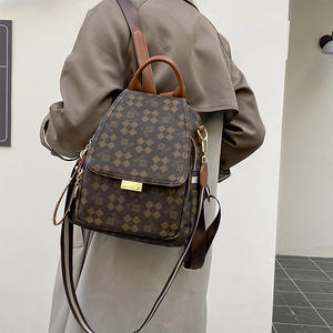 กระเป๋าผู้หญิงสไตล์เรโทรขายส่งจากโรงงานโดยตรง กระเป๋าผู้หญิงลายพิมพ์คลาสสิก กระเป๋าเป้สะพายหลังหนัง กระเป๋าดีไซน์เนอร์ - Product Image 6