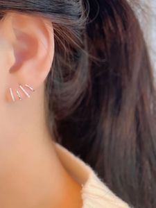 Xinfly Fine Jewelry 18K Gold Hiphop Style Twist 0.09CT Natural Diamonds <b>Earring</b> <b>Cuff</b> - Product Image 5