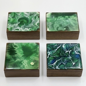 Boîte en bois et résine rectangulaire, faite à la main, pour le rangement de bijoux, fabriquée au Vietnam, services de personnalisation - Product Image 5