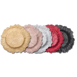 Commercio all'ingrosso elegante plastica acrilica nero rosso argento oro rosa Reef caricabatterie piatti decorazione di nozze caricabatterie per piatti per la cena