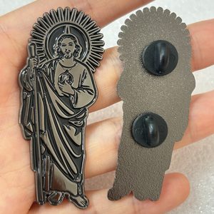 Al por mayor: Pins <span class=keywords><strong>de</strong></span> metal con diseño <span class=keywords><strong>de</strong></span> sombrero mexicano, Pins <span class=keywords><strong>de</strong></span> <span class=keywords><strong>San</strong></span> <span class=keywords><strong>Judas</strong></span> Tadeo <span class=keywords><strong>de</strong></span> esmalte suave, Pins <span class=keywords><strong>de</strong></span> moda con temática religiosa, Pins <span class=keywords><strong>de</strong></span> recuerdo para ropa, en stock. - Product Image 4