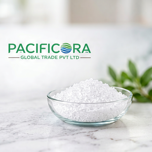Gránulos de Urea Industrial, Materia Prima Química para Tratamiento de Agua y Materia Prima Cosmética - Product Image 1