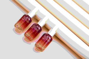 20% शुद्ध विटामिन सी हाइलूरोनिक एसिड निकोटिनामाइड त्वचा देखभाल सीरम फेस सफेनिंग हियालूरोनिक एसिड निकोटिनामाइड विटामिन - Product Image 3