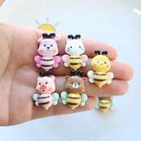 Modelo de abeja de dibujos animados de resina plana pintada a mano, cabujón para álbumes de recortes, decoración de pasteles DIY, accesorios de manualidades