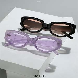 Gafas de Sol Personalizadas con Logotipo, Moda 2025, Lujosas, para Hombre y Mujer, Montura Pequeña, Poligonales, UV400, con Remaches, Estilo Ojo de Gato - Product Image 2