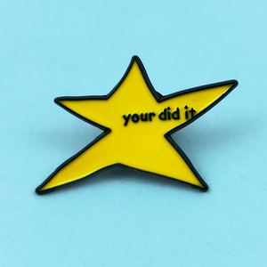 Broche étoile à cinq branches jaune irrégulière, motif goutte d'huile, personnalité créative, avec inscription anglaise 'You Have Done' - Product Image 1