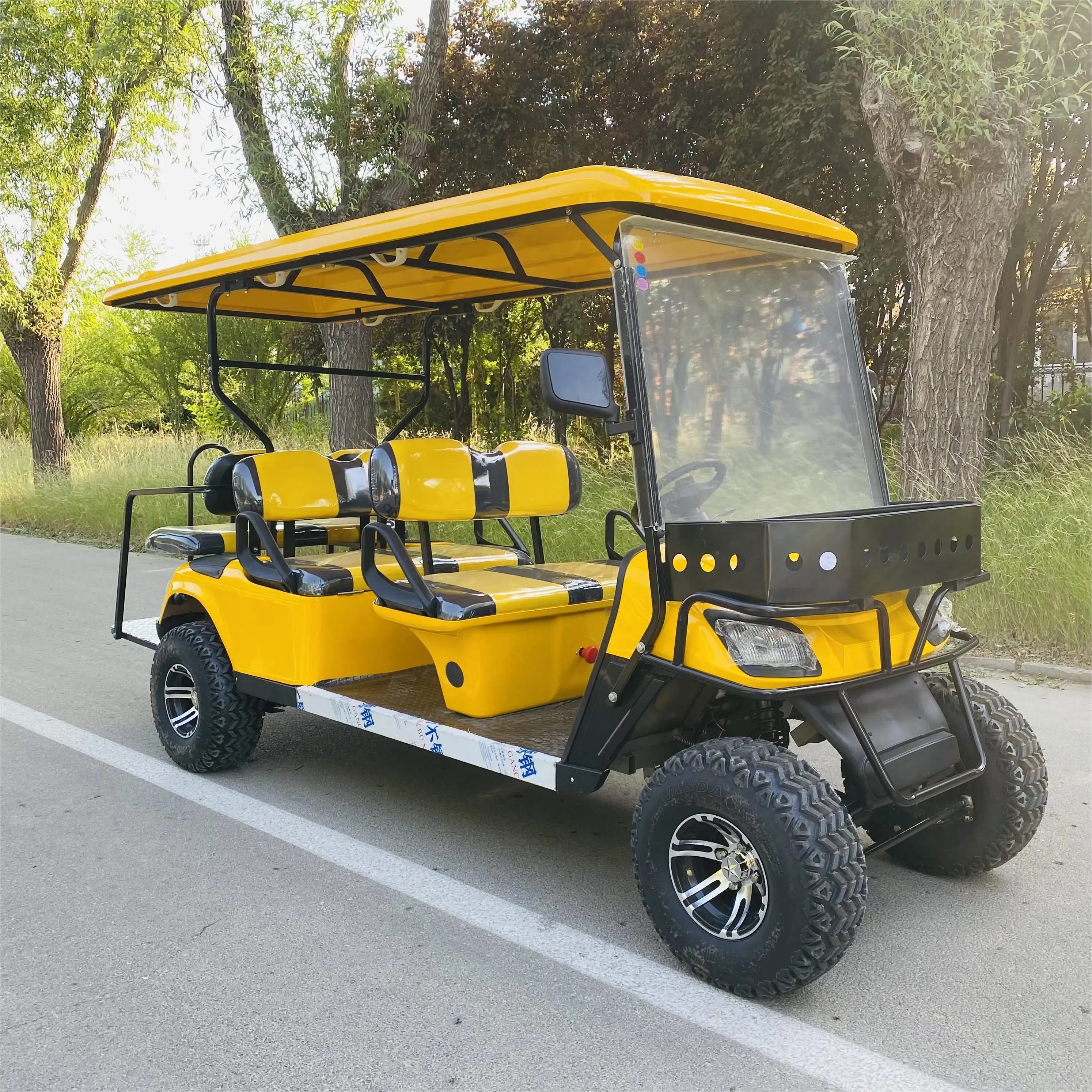 Personalizado cor 4 + 2 seater movido a gás off-road legal elétrico Golf Club Cart