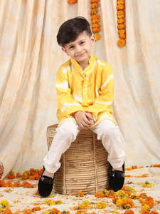 Conjunto de Kurta y Pijama Amarillo Tie Dye para Niños, Ropa Étnica Tradicional para Niños, Traje Festivo para Bodas y Fiestas, Kurta de Algodón Cómodo - Product Image 6