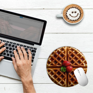 Tapis de souris personnalisé avec impression couleur, logo sur mesure, motif gourmand amusant, design gaufre, tapis de souris circulaire avec bordure cousue - Product Image 2