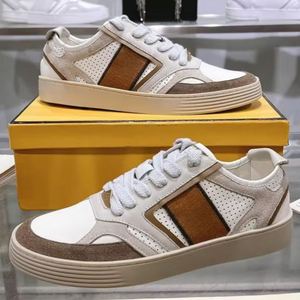 Chaussures plates en cuir véritable de qualité supérieure, logo personnalisé, chaussures de créateur pour hommes, chaussures de sport décontractées pour étudiants et jeunes, style marche - Product Image 1