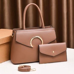 กระเป๋าถือสะพายไหล่หนัง PU ดีไซน์เนอร์สั่งทำพิเศษสำหรับผู้หญิง - Product Image 4