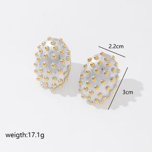 2025 Boutique accessoires fabricant de bijoux de mode plaqué or 18 carats femmes géométrie perles creuses galets boucles d'oreilles - Product Image 2